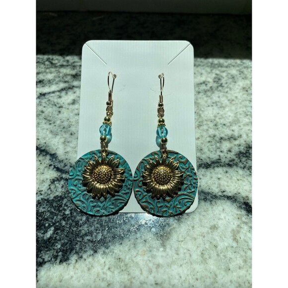 Earrings Turquoise Blue Boho Dangle Beaded Metal Casual or Dressy Gold Look Chic - Picture 1 of 6